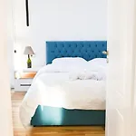 Matisse No3 - One Bedroom With Balcony *