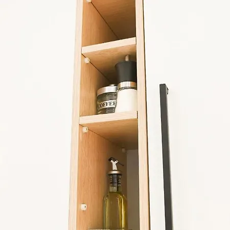 Matisse No3 - One Bedroom With Balcony *