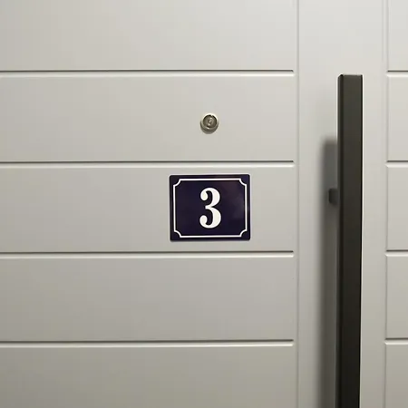 Center 3 - Way *